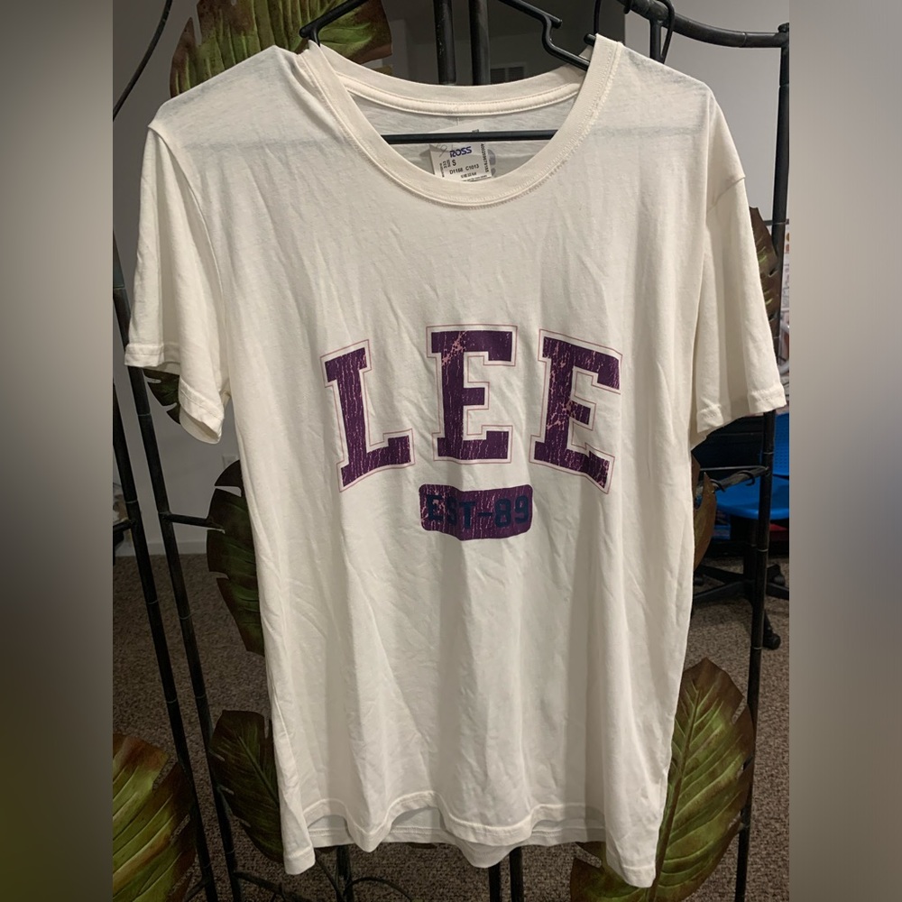 Tee shirt